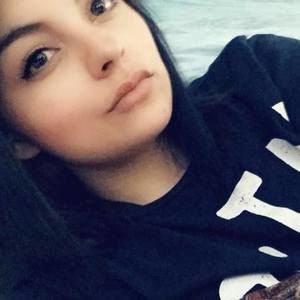 Meet your Posher, Vanessa